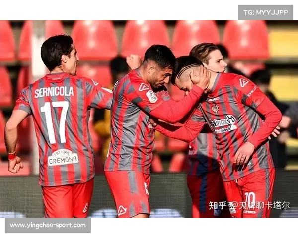 AC米兰与那不勒斯同积22分,分列第三四位 AC米兰与那不勒斯同积22分,分列第三四位